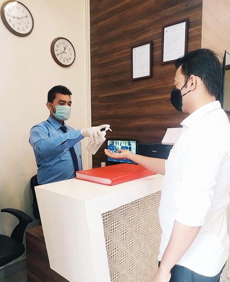 Hotel Ashyana Mumbai Bagian luar foto