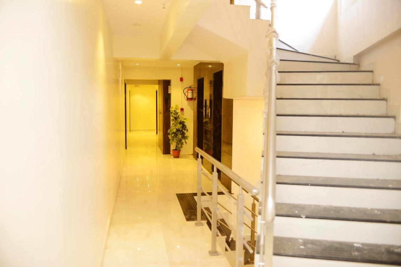 Hotel Ashyana Mumbai Bagian luar foto