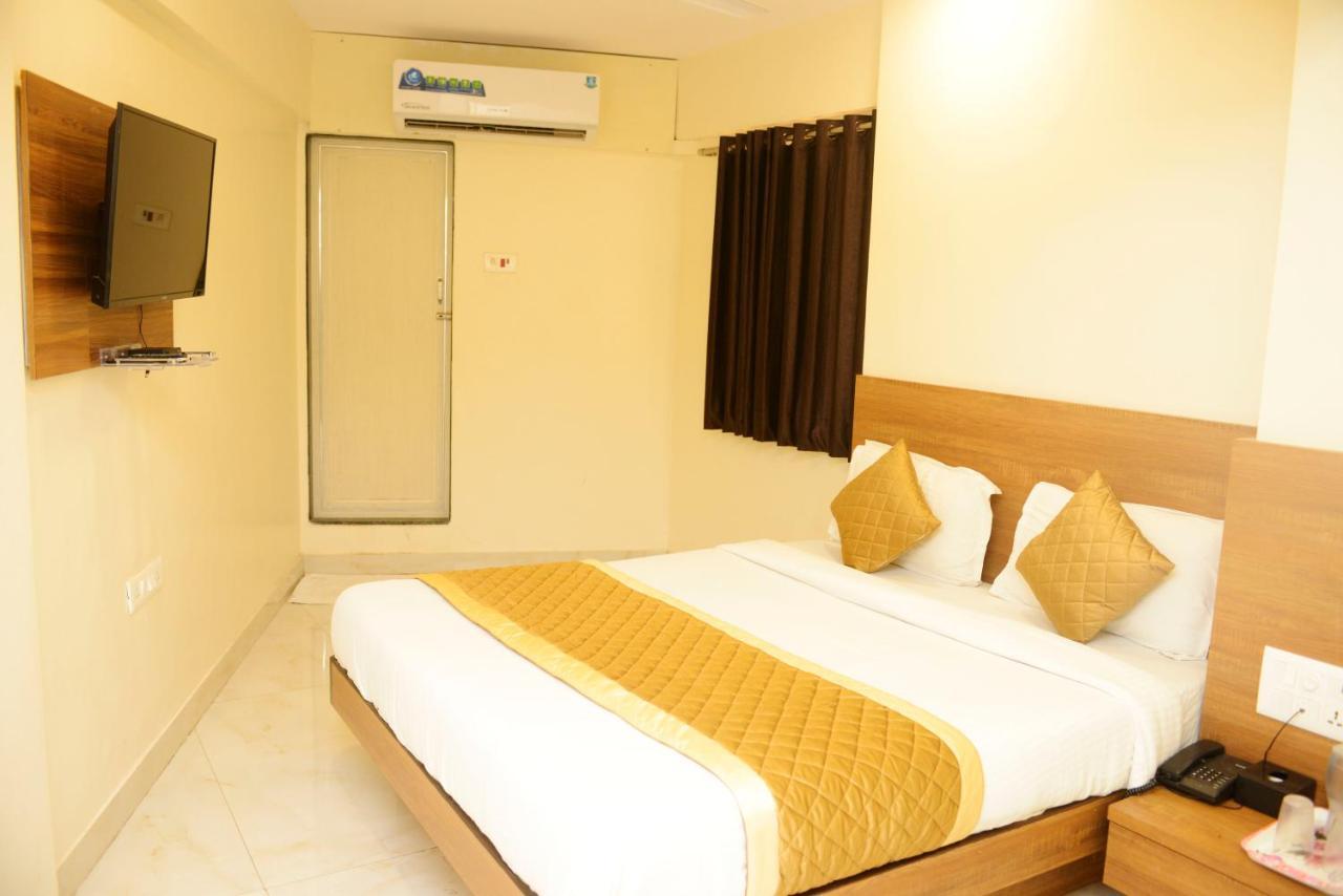 Hotel Ashyana Mumbai Bagian luar foto