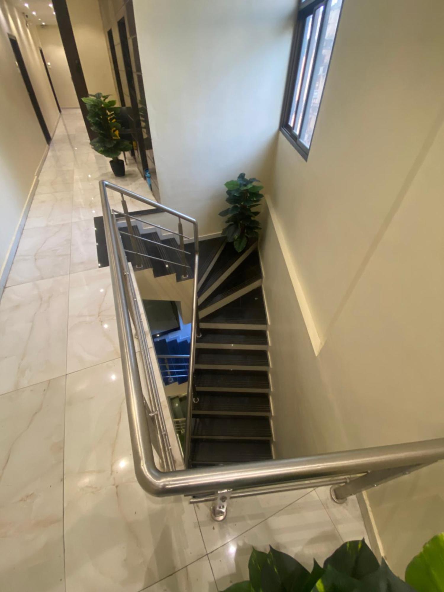 Hotel Ashyana Mumbai Bagian luar foto