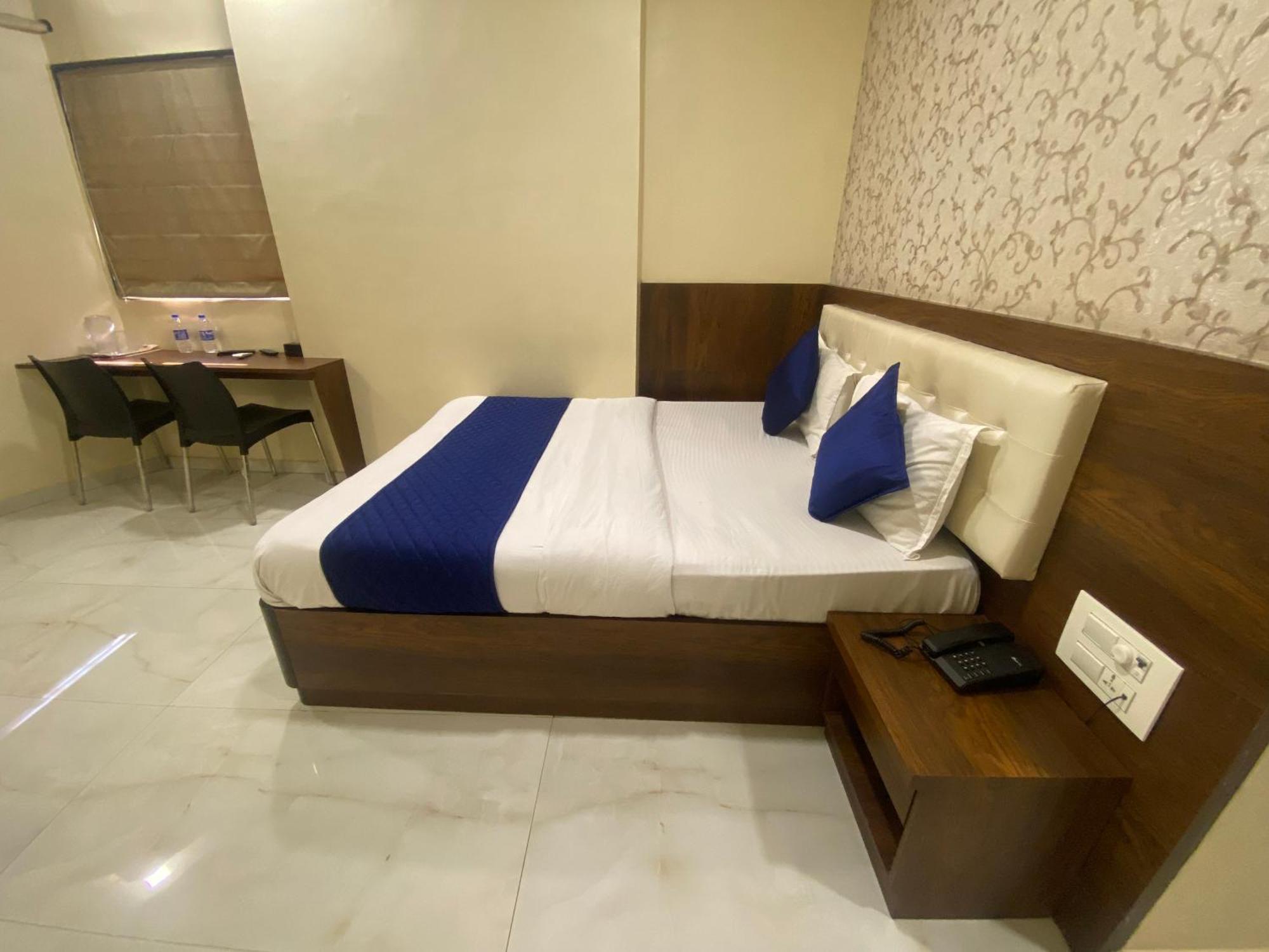 Hotel Ashyana Mumbai Bagian luar foto